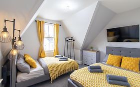 Open Mind Property - Cosy Apartment With 2 Beds